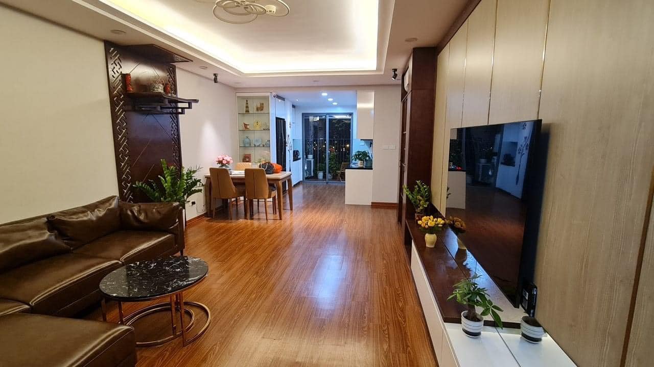 44m2