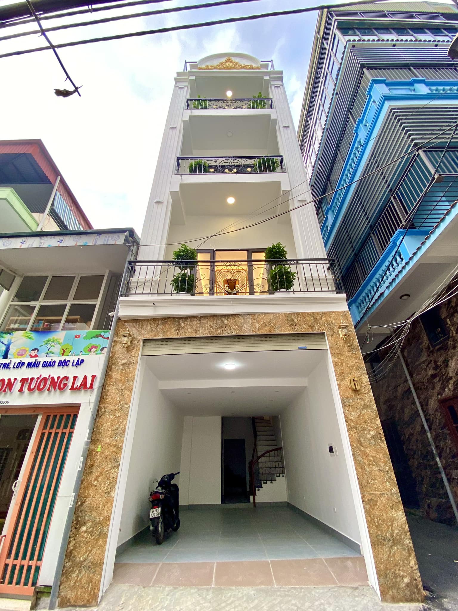 ❤❤❤20M RA MẶT PHỐ- LÔ GÓC- KINH DOANH ĐỈNH - THANG MÁY - Ô TÔ VÀO NHÀ- ĐƯỜNG RỘNG Ô TÔ TRÁNH❤️❤️❤️