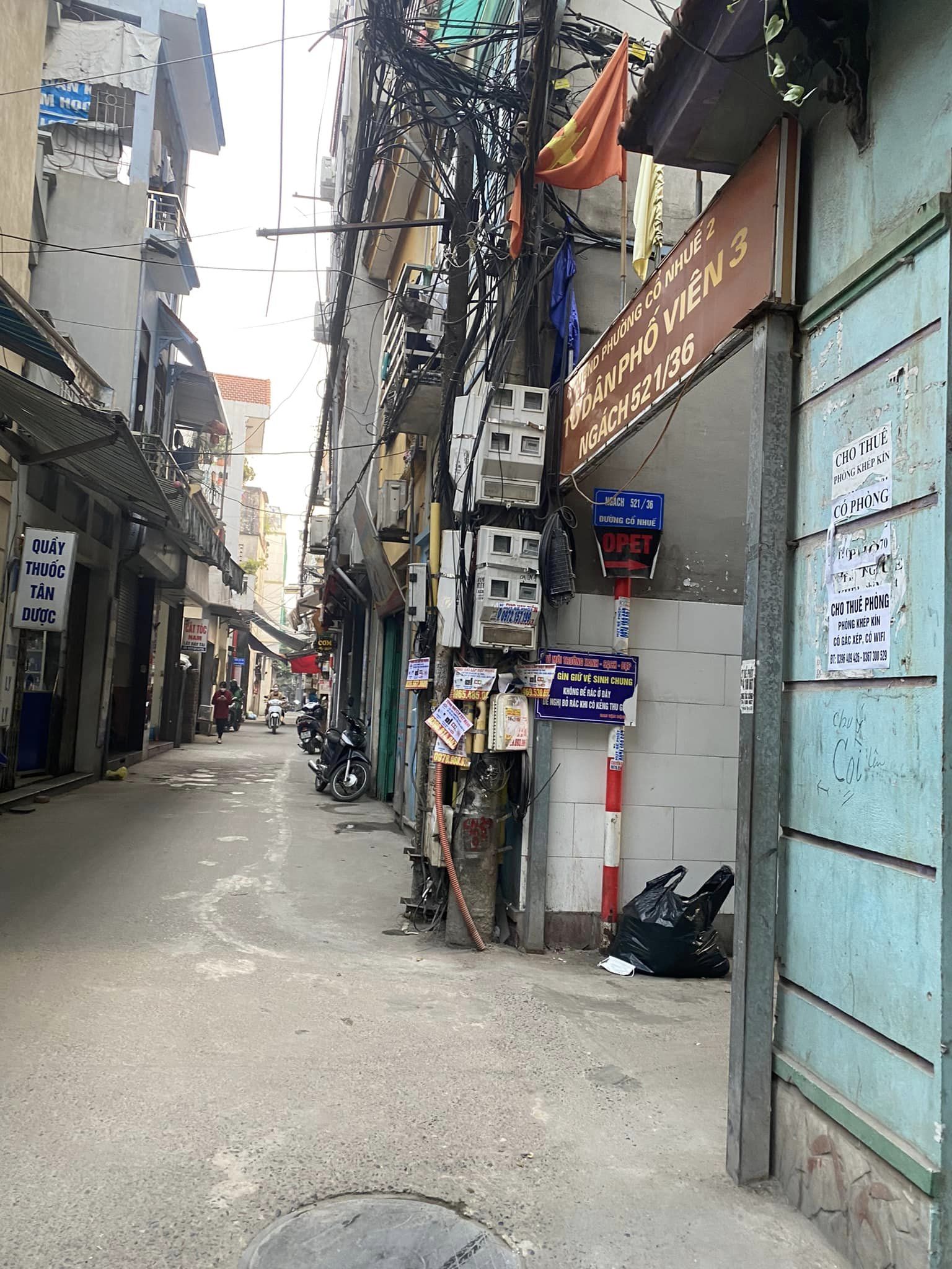 Siêu rẻ, Chính chủ nhờ bán gấp căn nhà C4 Cổ Nhuế, Sổ vuông đẹp, bán nhanh trước Tết - 33m2 - 1,5 tỷ