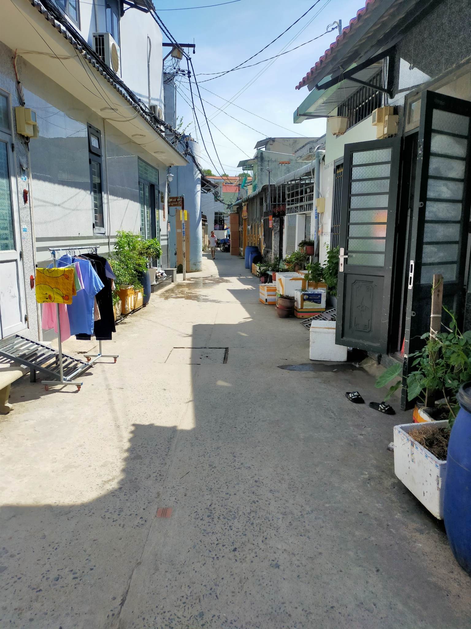 Hẻm xe hơi thông nhà C4 Hồ Văn Long,Tân Tạo Bình Tân chỉ 1.75ty TL