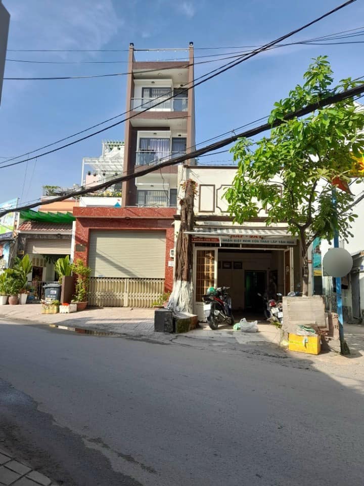 Hàng Ngộp, Mặt Tiền Kinh Doanh Sát Aeon Tân Phú, 120m2, Chỉ Nhỉnh 3 Tỷ.