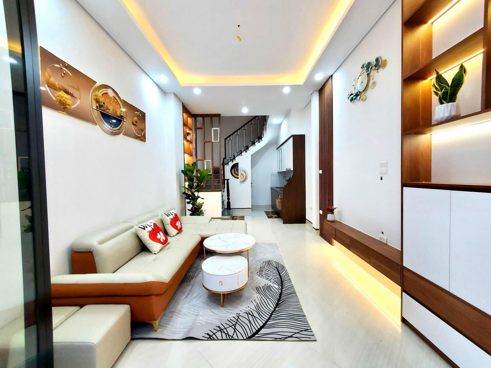 BÁN NHÀ NGÕ 45 PHAN ĐÌNH PHÙNG, BA ĐÌNH DIỆN TÍCH 45M MẶT TIỀN 4,3M, 4 TẦNG. GIÁ CHỈ 5,8 TỶ