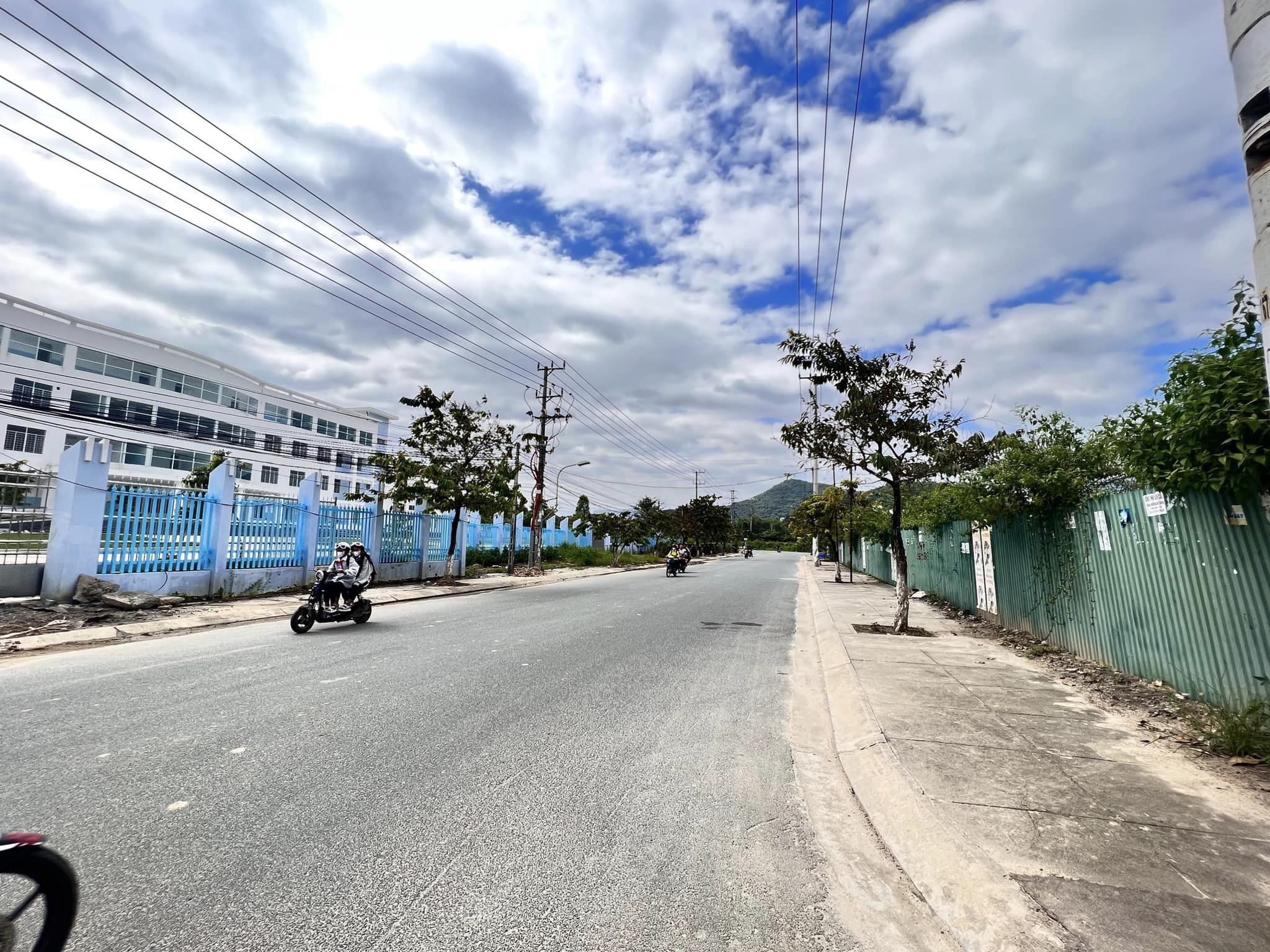 Bán lô Đất Mặt Tiền Đường Nguyễn Khuyến VĨnh Hãi Nha Trang Khánh Hòa