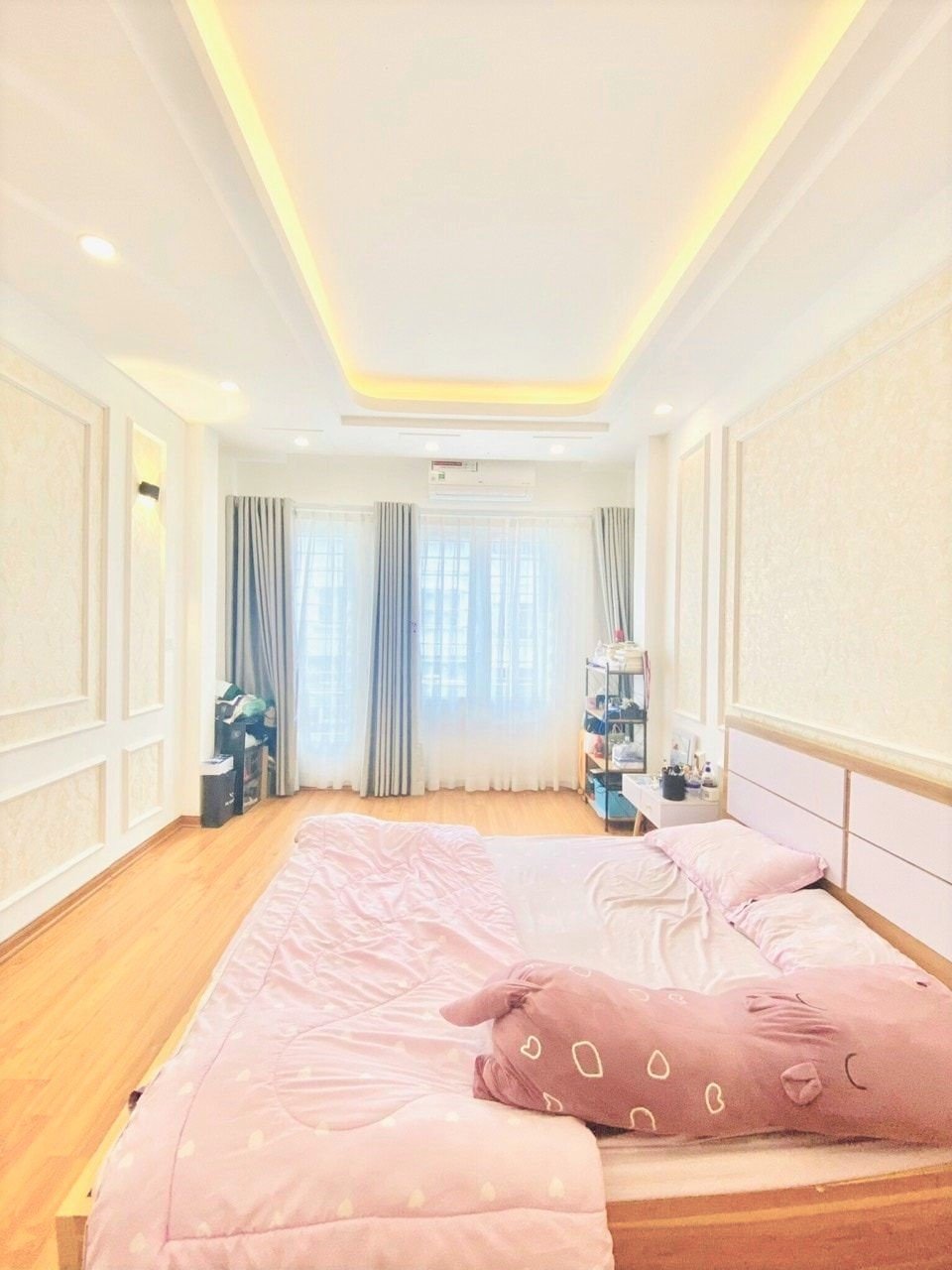 44m2