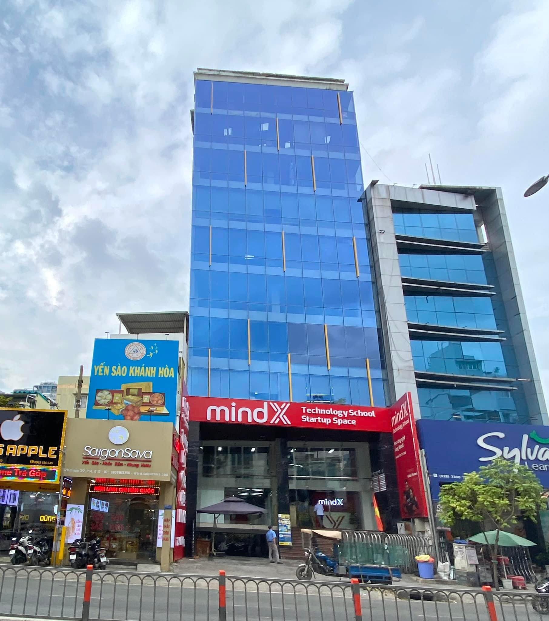 Cho Thuê Tòa Nhà vòng xoay Lý Thái Tổ Q10, 11x12m