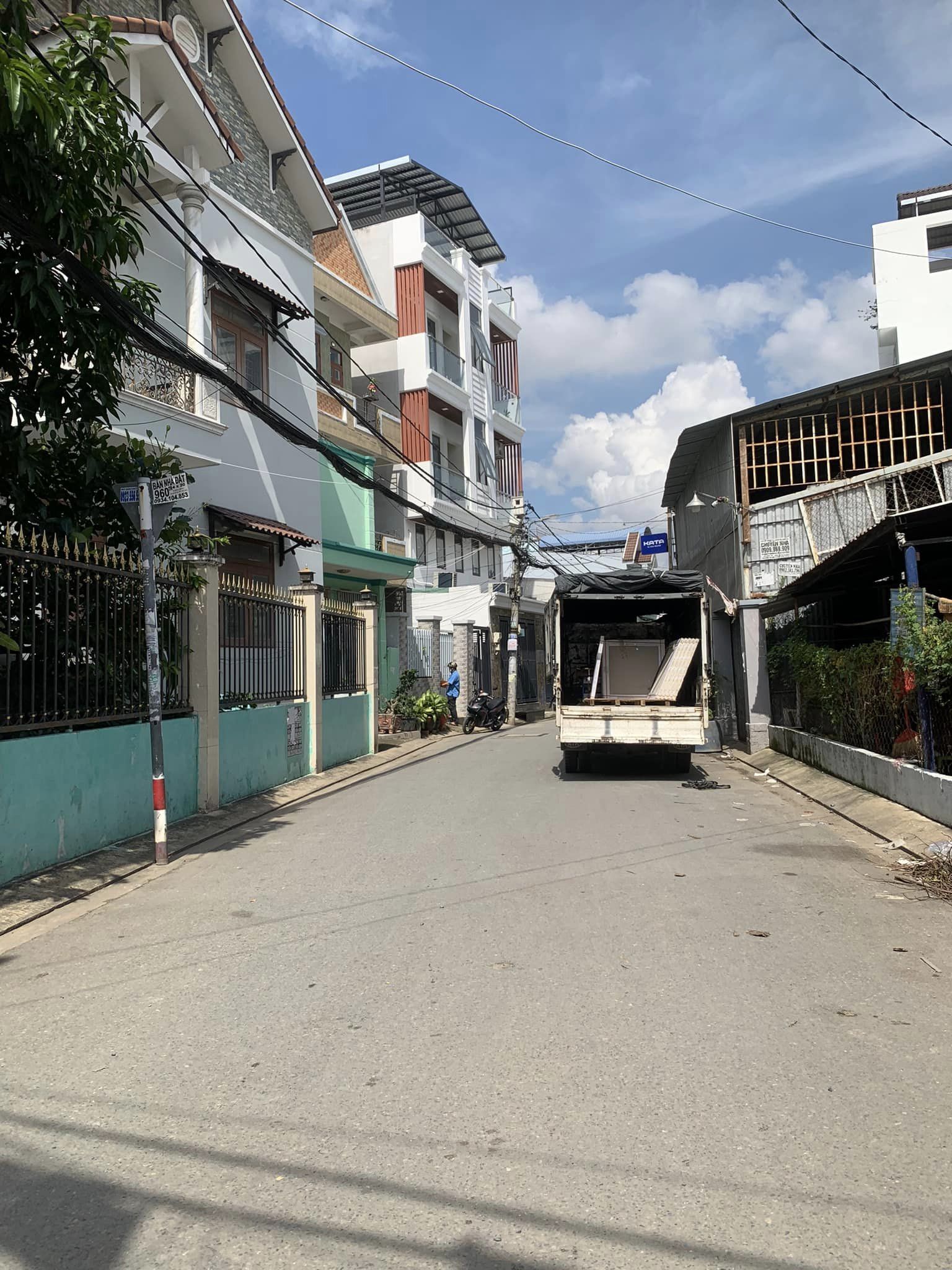 LÊ VĂN LƯƠNG – PHƯỜNG TÂN KIỂNG - TRUNG TÂM QUẬN 7