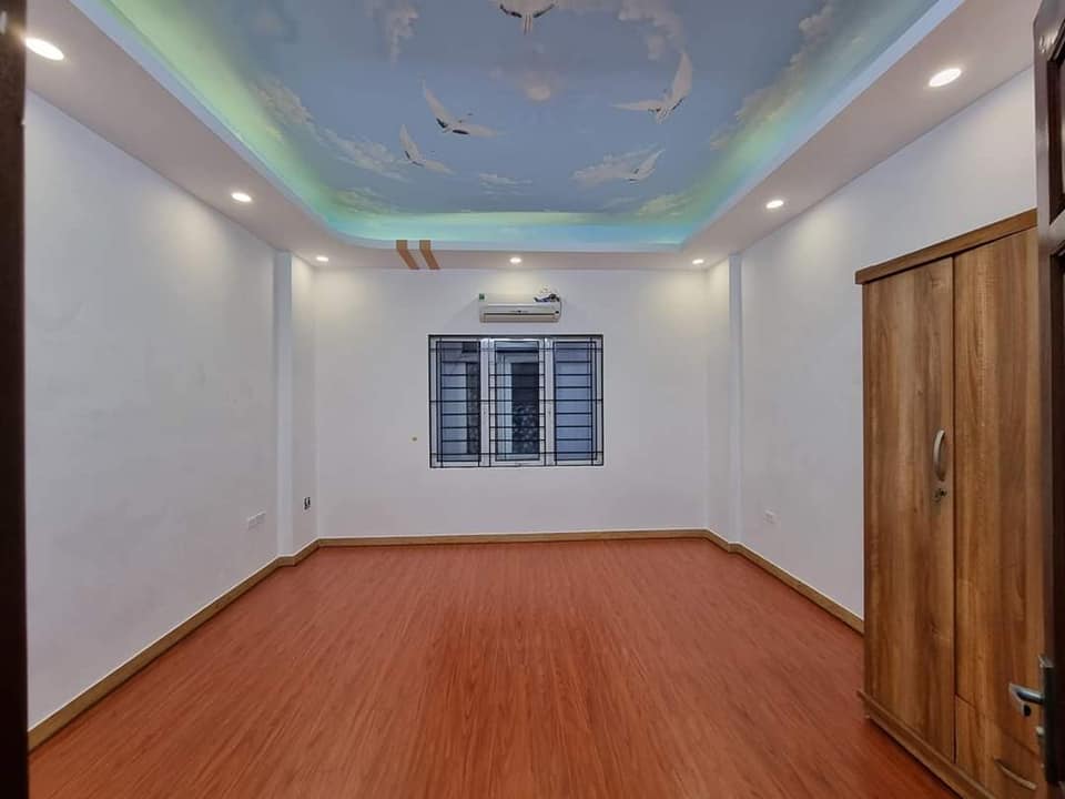 BÁN NHÀ NGÕ 102 HÀNG BUỒM, QUẬN HOÀN KIẾM, DIỆN TÍCH 44M, MẶT TIỀN 3,7M, 4 TẦNG. GIÁ 9,5 TỶ