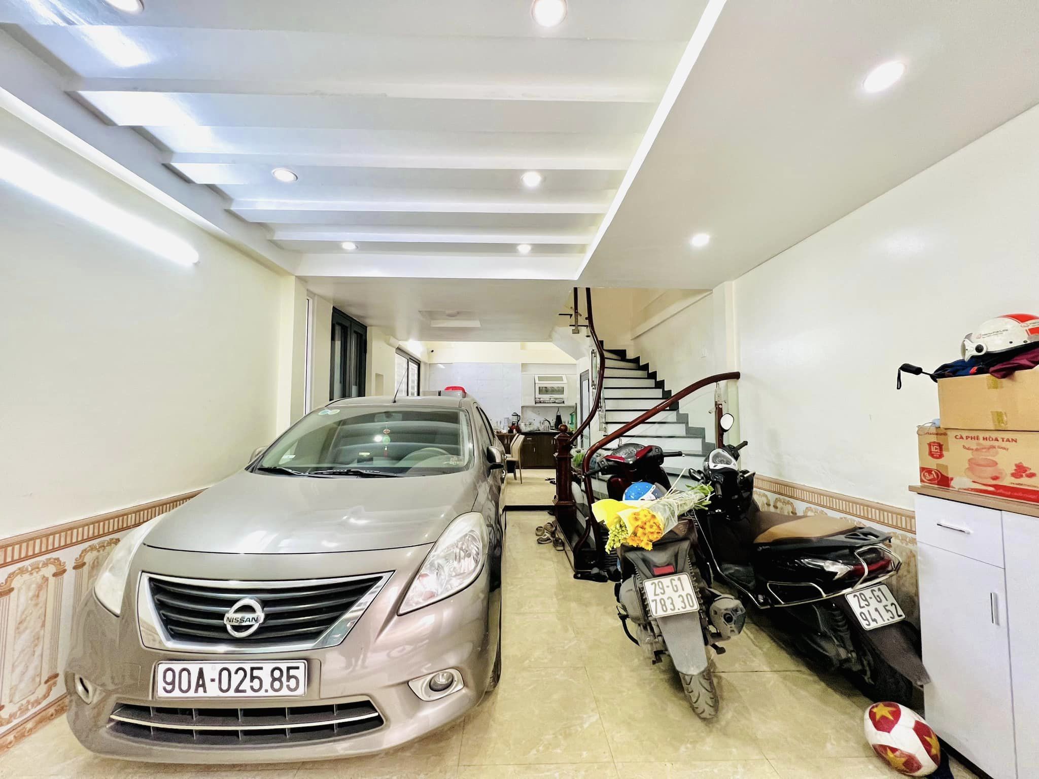 6 TẦNG THANG MÁY, PHÂN LÔ 2 MẶT ĐƯỜNG, GA RA, NGUYỄN XIỂN, THANH XUÂN, 68m, 6T, CHỈ 12 TỶ