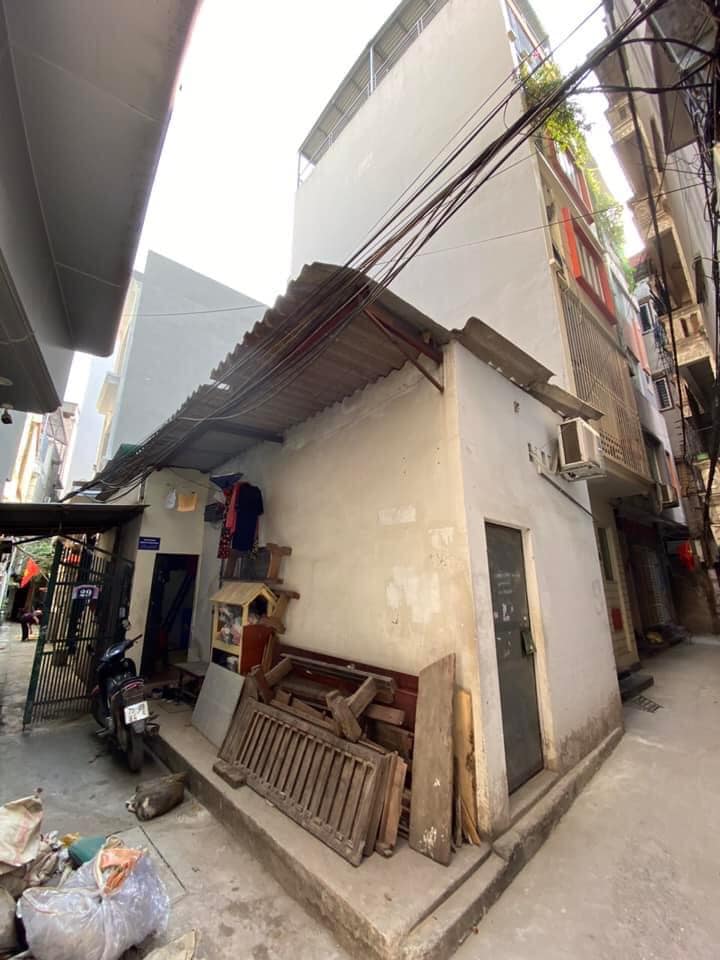 BÁN ĐẤT TẶNG NHÀ LÔ GÓC QUAN HOA CẦU GIẤY SỎ ĐỎ.