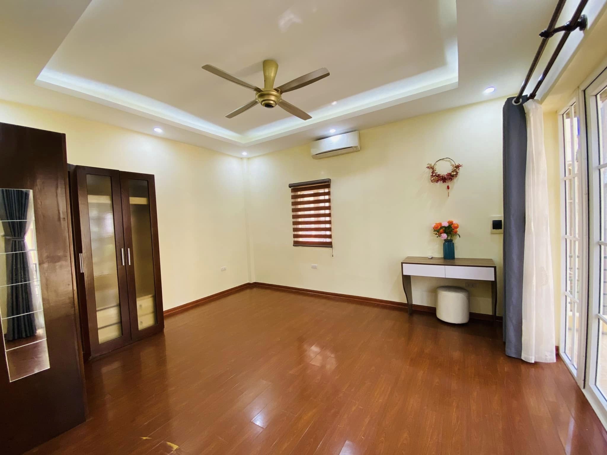 BÁN NHÀ PHỐ HỒ ĐẮC DI, ĐỐNG ĐA, LÔ GÓC, BA THOÁNG, 40M2 4 TẦNG, GIÁ 5.8 TỶ