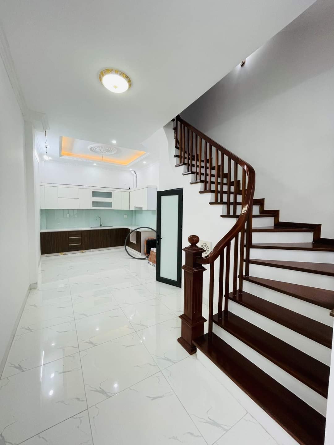 BÁN NHÀ NGÕ 231 CHÙA BỘC, DIỆN TÍCH 63M MẶT TIỀN 4,1M, 5 TẦNG. GIÁ CHỈ 6,8 TỶ