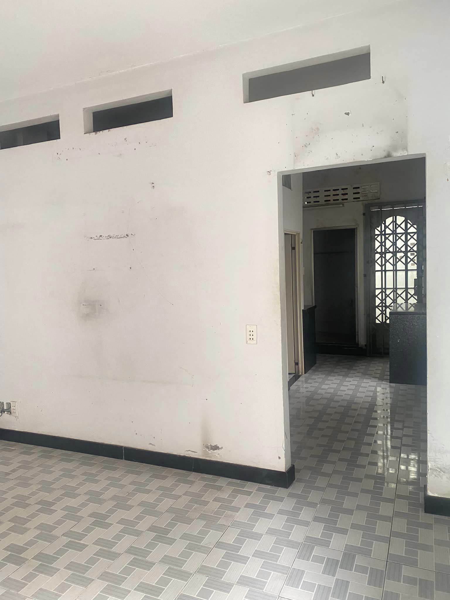 Bán nhà Chu Văn An Quận Bình Thạnh. DT ngang 4m. Giá chỉ 3.95 tỷ.