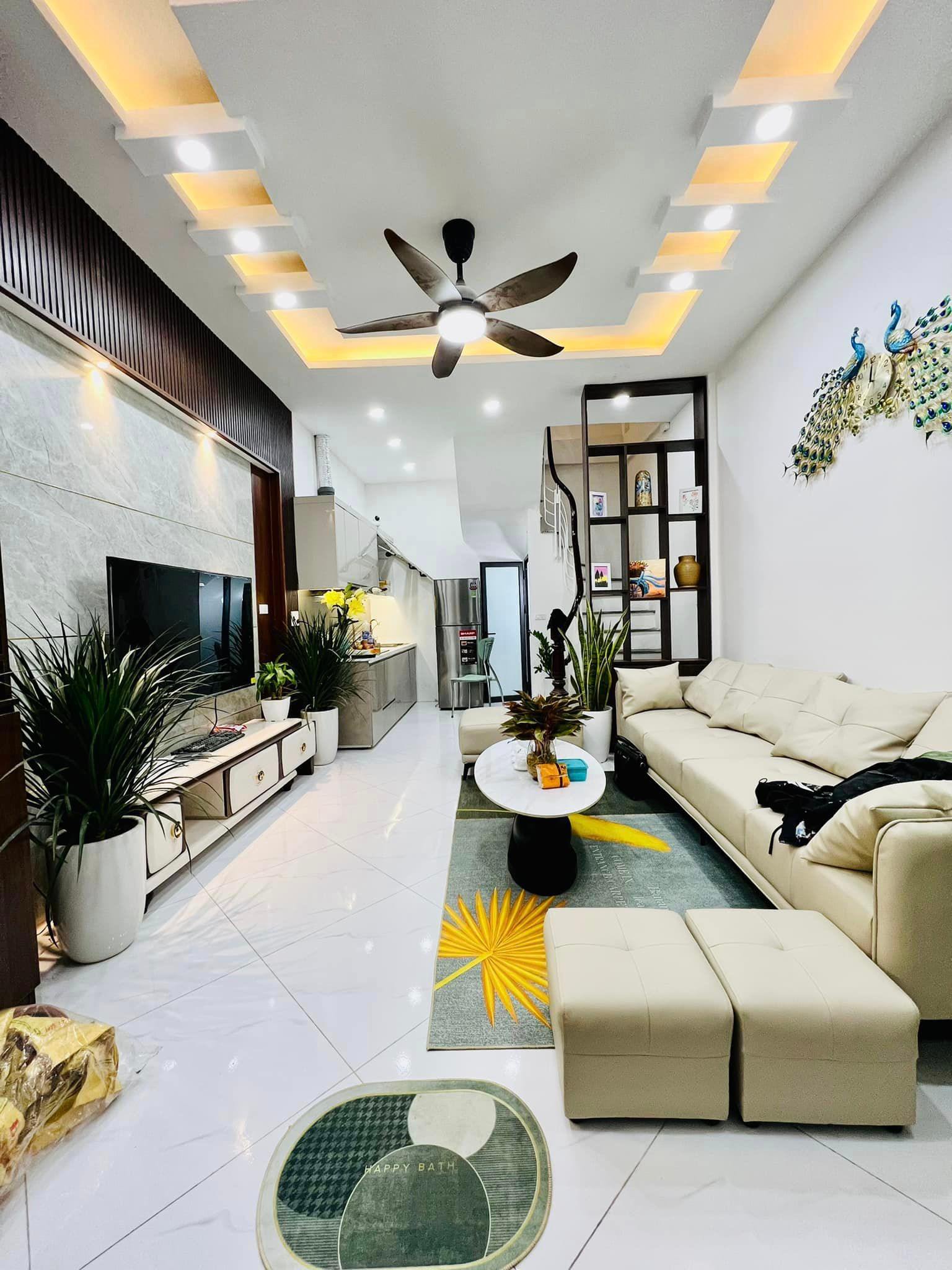 BÁN NHÀ NGÕ 44A HÀNG BỒ, QUẬN HOÀN KIẾM, DIỆN TÍCH 45M, MẶT TIỀN 4,4M, 4 TẦNG. GIÁ 13,5 TỶ