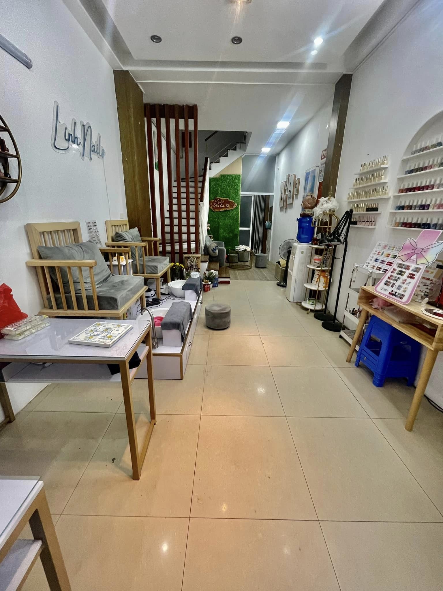 Bán nhà phố Trung Kính, Cầu Giấy, kinh doanh tốt, dt 55m, 5 tầng, giá 13.5 tỷ, ĐT 0976263115.