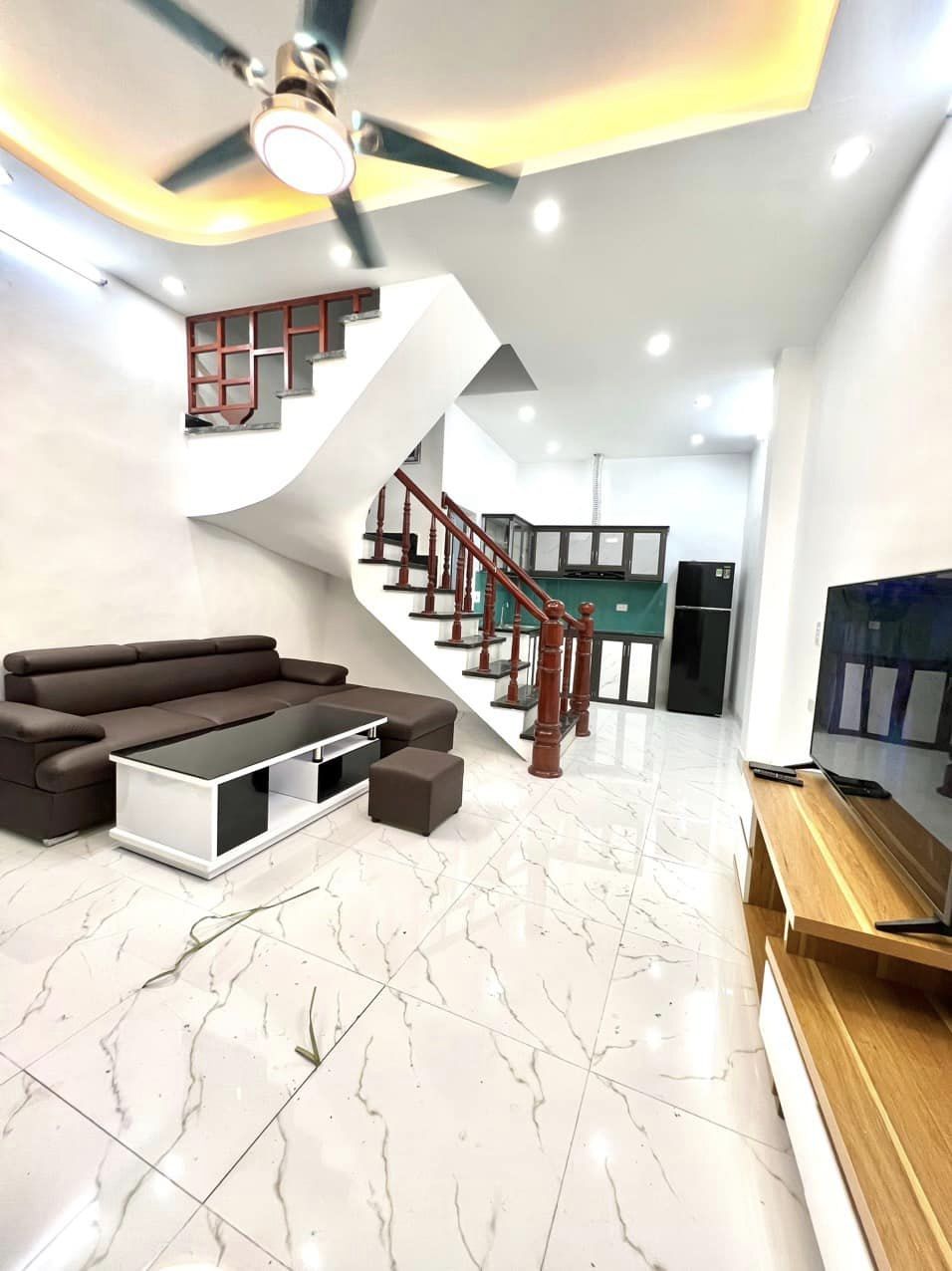 Hoàng Mai, Hà Nội. Nhà mới, ngõ rộng thoáng 32m2 2T 4.5 1.85 Tỷ.