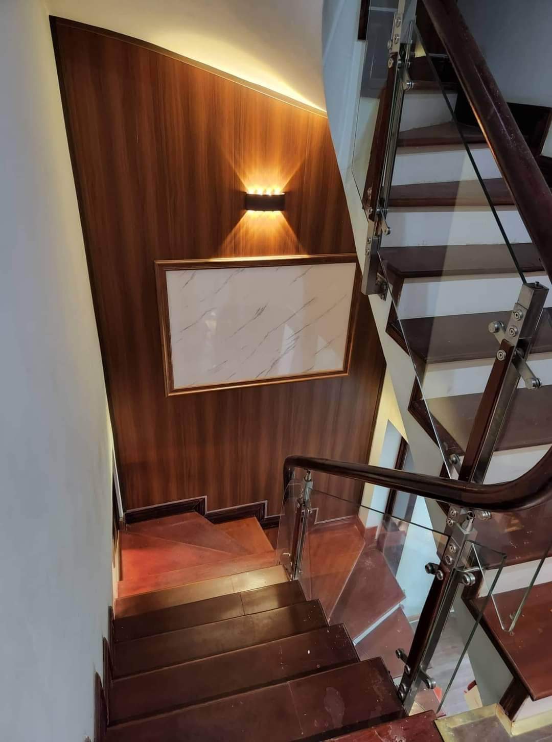 Mặt Phố Nguyễn Khả Trạc, Phố Kinh Doanh Sầm Uất, Nhà Mới Tinh, 52m2, Nhỉnh 10x Tỷ.