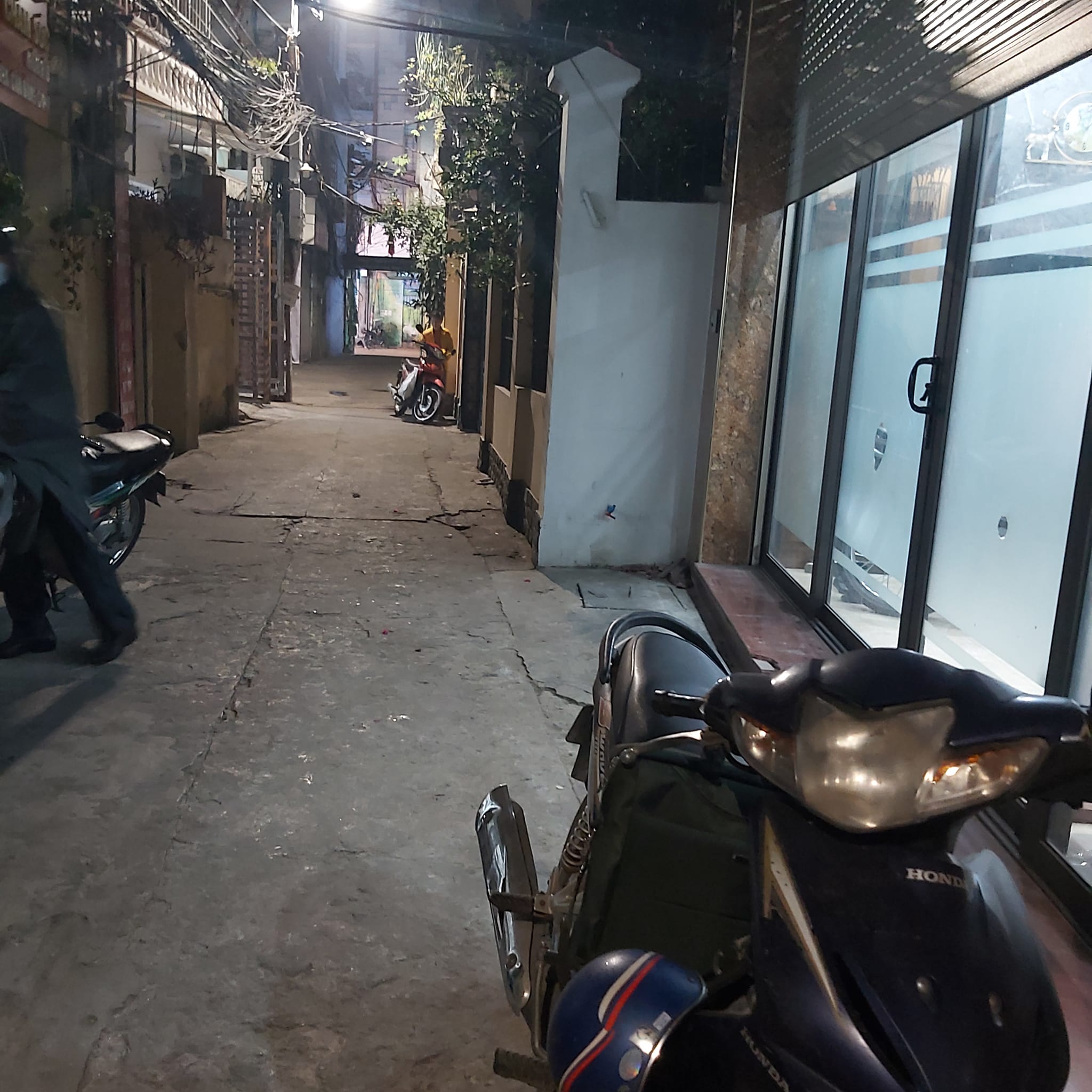 VÀI BƯỚC RA PHỐ, Ô TÔ VÀO NHÀ - KINH DOANH VĂN PHÒNG - NHÀ ĐẸP 5 TẦNG - NỘI THẤT XỊN - TẶNG LẠI HẾT - Ở NGAY ĐÓN TẾT