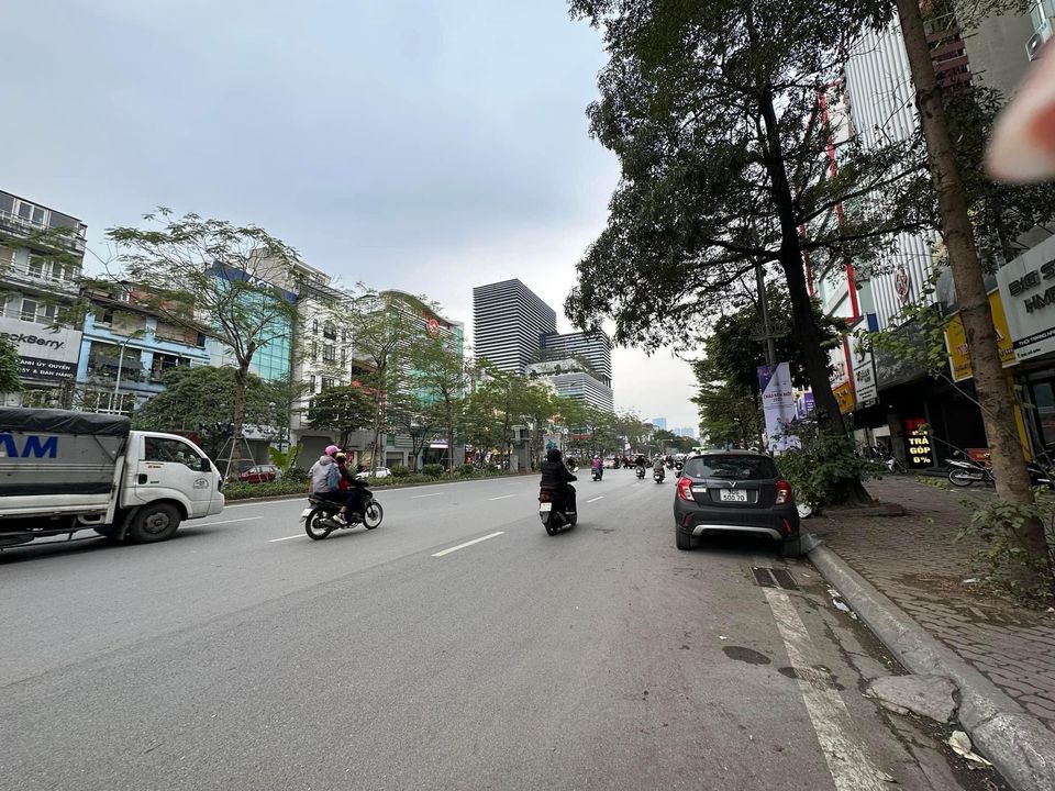 BÁN NHÀ MẶT PHỐ XÃ ĐÀN ĐỐNG ĐA KINH DOANH HÓT .