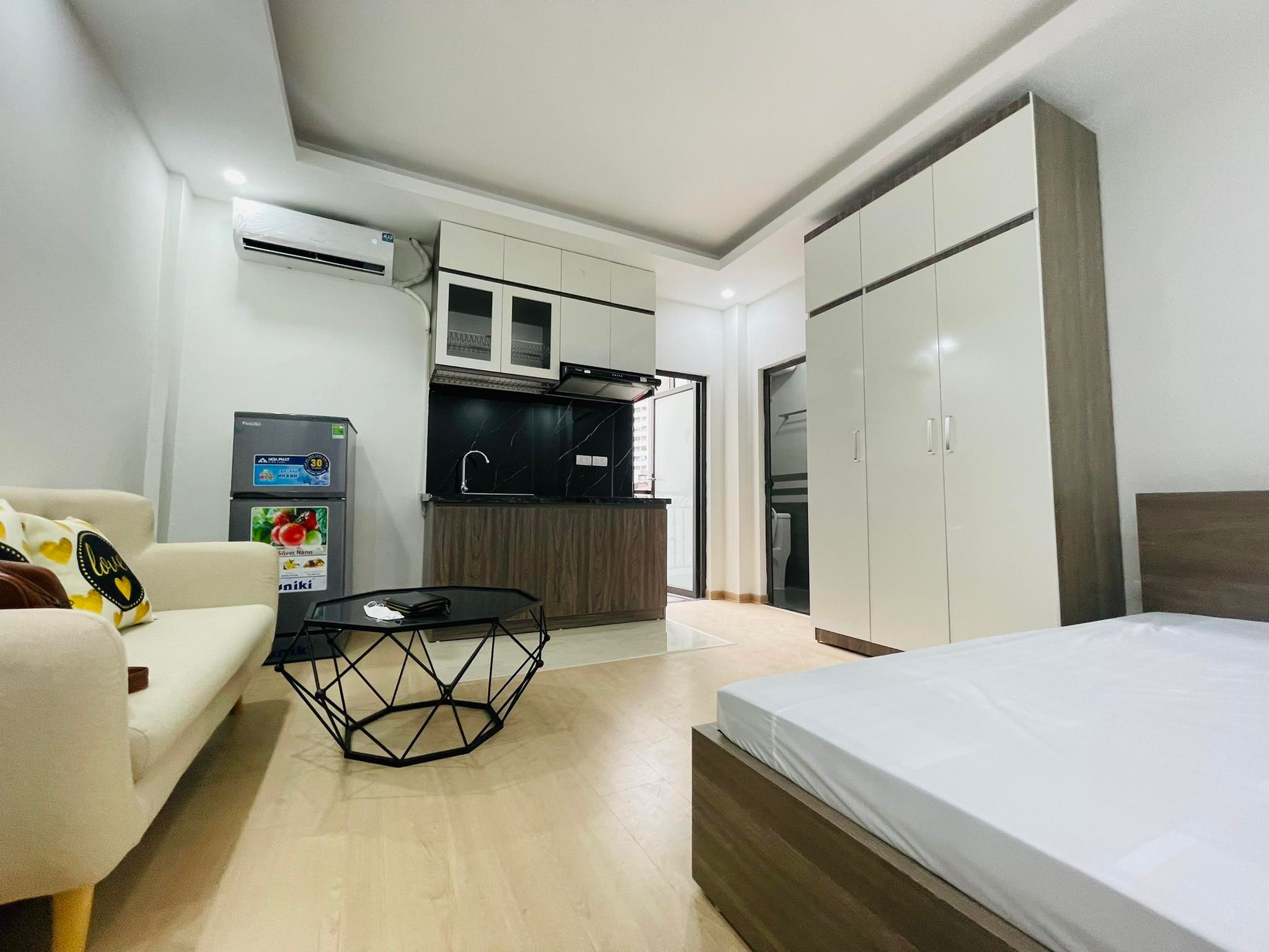 Cực HOT, Cần BÁN Nhà trước Tết CCMN Doãn Kế Thiện, Cầu Giấy 85m 7 tầng Thang Máy, gần Ô tô chỉ 12,x tỷ