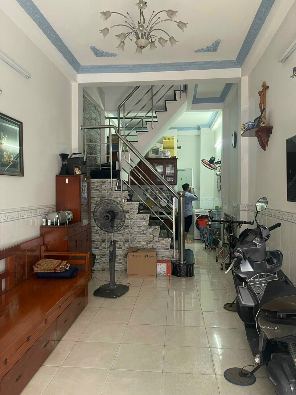 Chủ ngộp bán nhà Bùi Quang Là P. 12 Gò Vấp, diện tích 3x9.25m, 2 WC 2 phòng ngủ. Giá 2.150tỷ