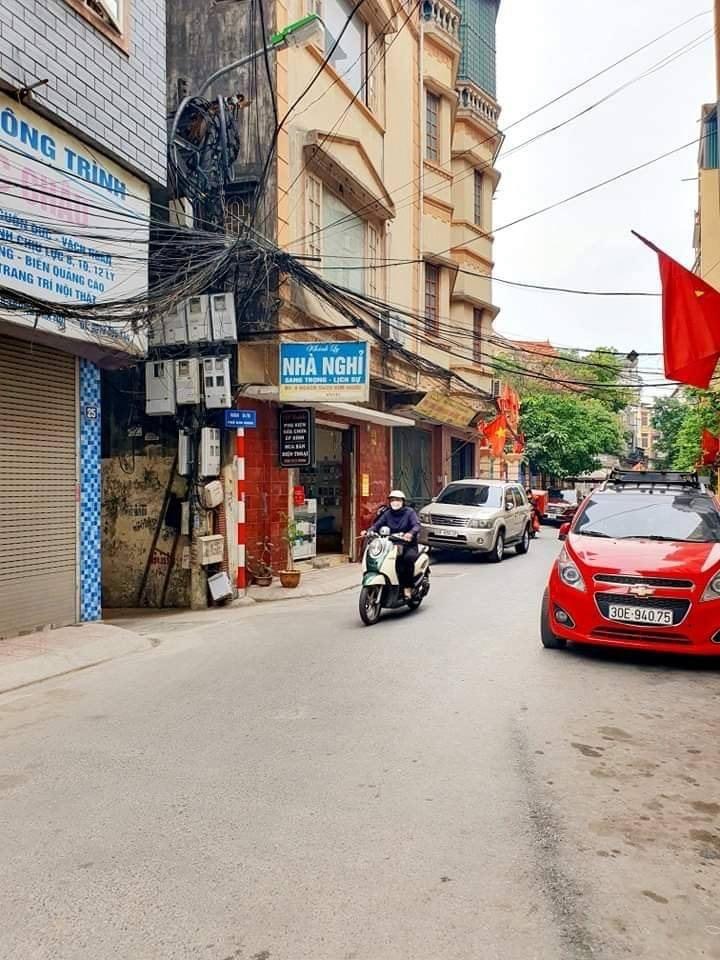 NHÀ ĐẸP MỚI KOONG - TRUNG TÂM HAI BÀ - NGÕ TO SÁT PHỐ - SÔ VUÔNG VIÊN GẠCH - LÔ GÓC