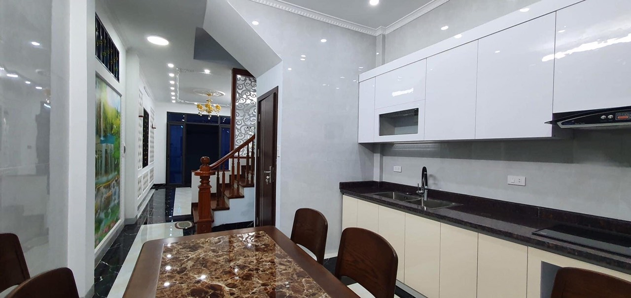 CẦN BÁN NHÀ VŨ TÔNG PHAN THANH XUÂN 5 TẦNG 8 NGỦ 47M Ở LUÔN