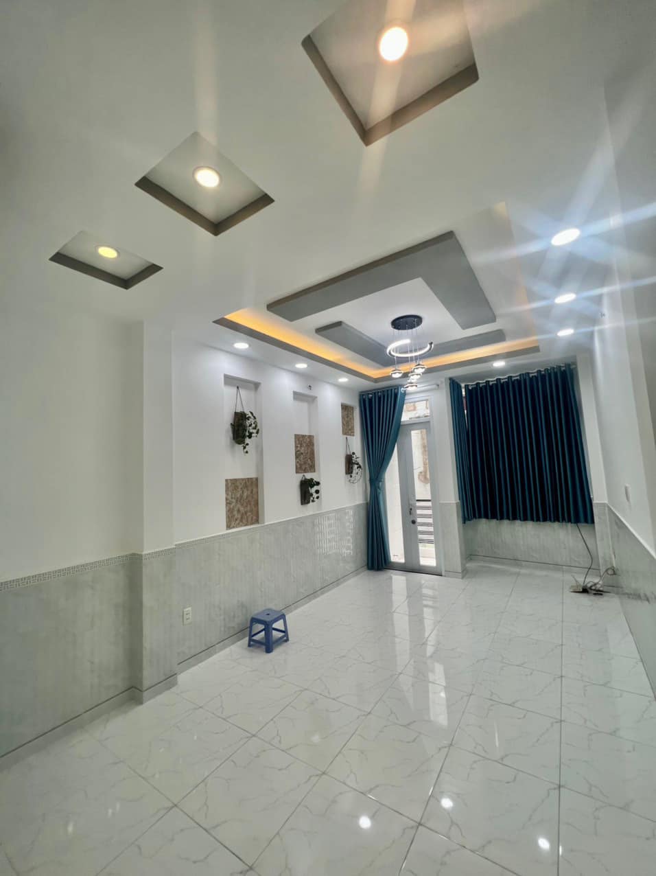 Ngộp bank bán nhà Nguyễn Thị Thập, Quận 7,DT 46 m2, 3 PN, giá chỉ chỉ 4,9 tỷ