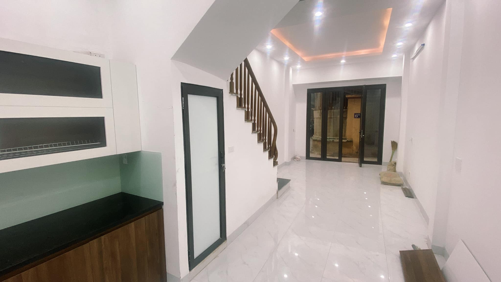 Bán nhà riêng tại phường Nhân Chính, Thanh Xuân, đường thông, gần phố, ô tô, bãi đỗ, nhà đẹp, 4 tầng, 4 ngủ