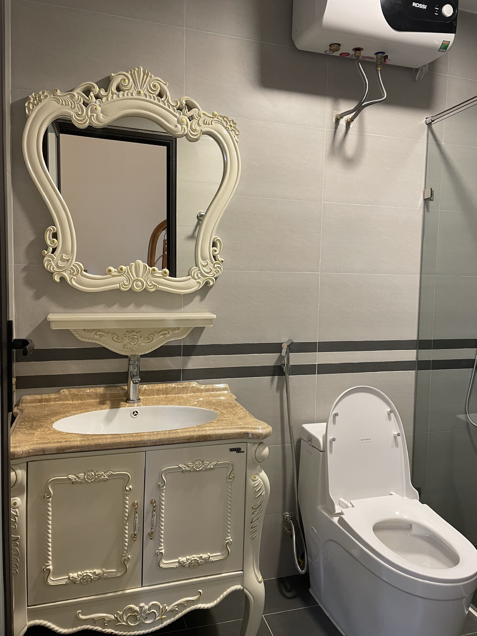 Quá đẹp - Nhà mới tinh, vị trí đẹp, ngay gần Hồ khu Văn Chương Đống Đa - 5.5 tỷ..