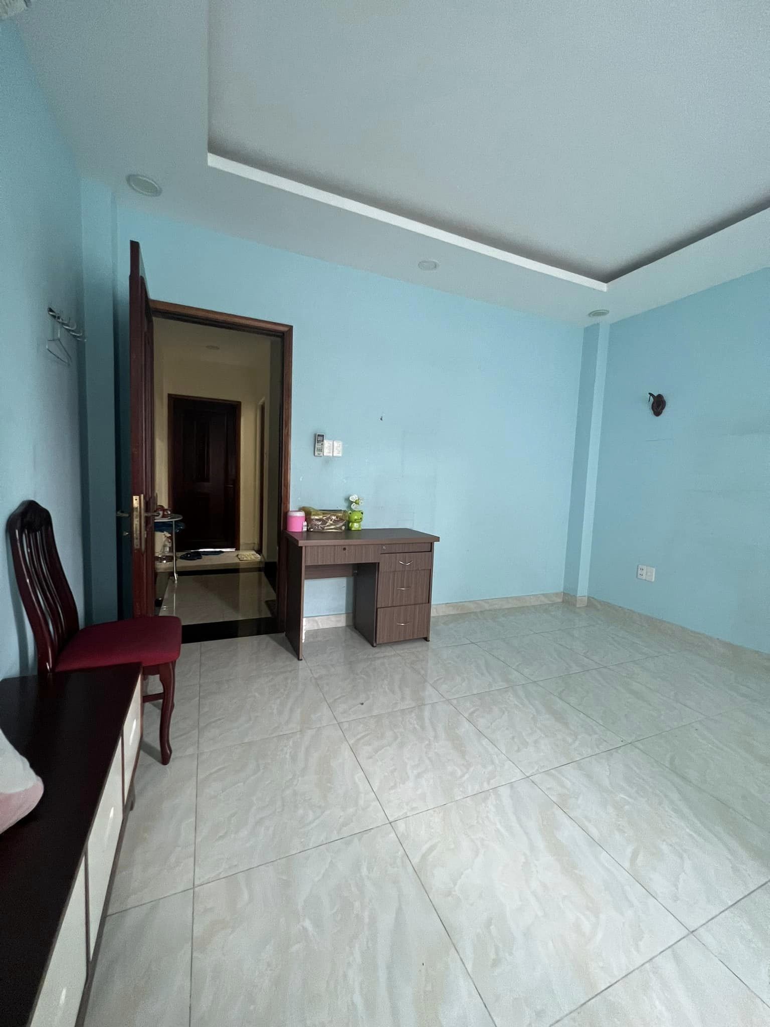 Bán gấp nhà Nguyễn Hữu Thọ, Quận 7,DT 56m2, 2 PN, giá chỉ hơn 6 tỷ