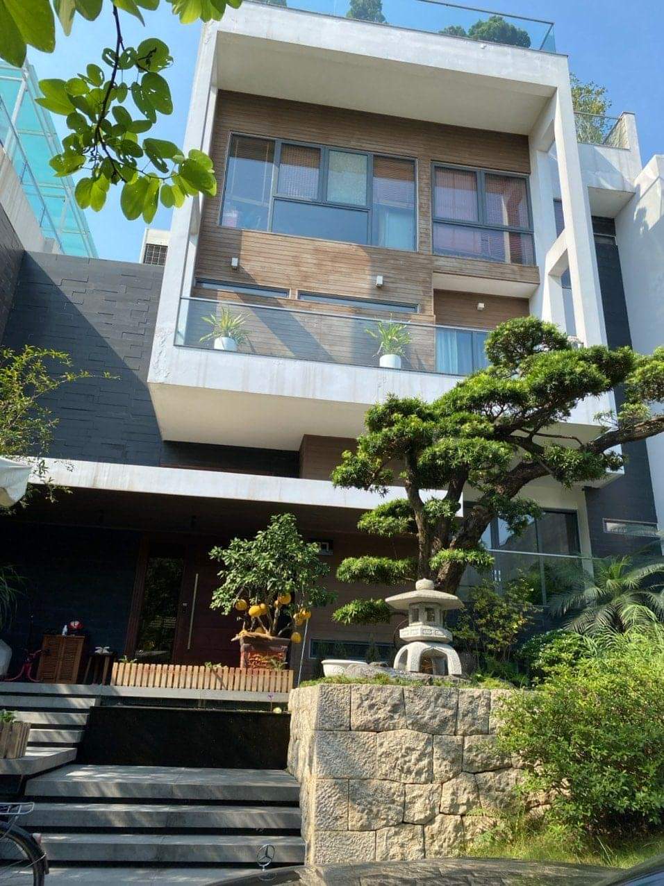 ĐẸP RẺ MỚI VIP nhất Ciputra, 4tầng 1hầm 441m2 view sân gofl vườn hoa, nội thất thiết bị 100% Mỹ Đức Ý Nhật