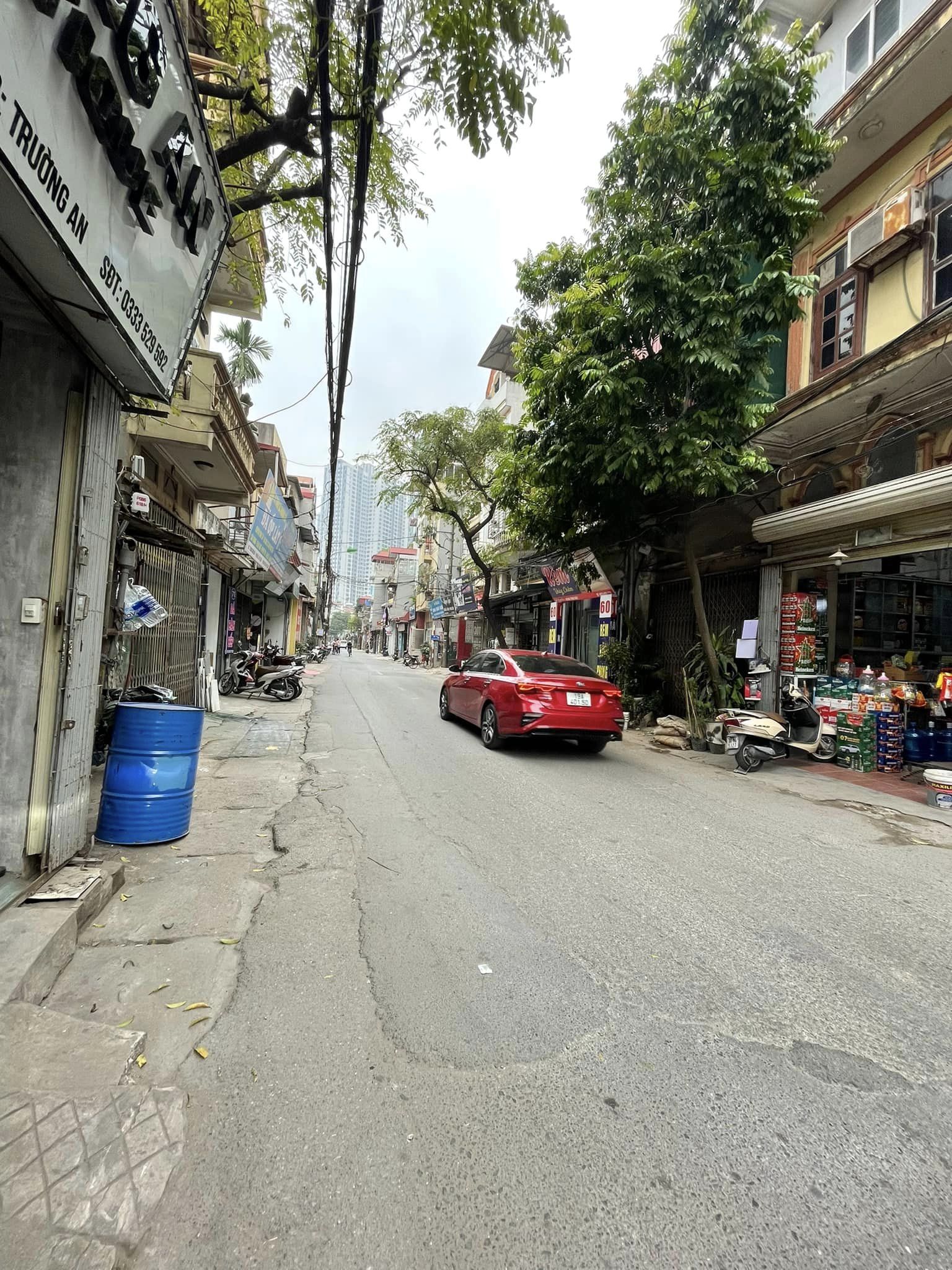 GẤP HIẾM BÁN NHÀ KIM ĐỒNG THANG MÁY Ô TÔ TRÁNH KINH DOANH ĐỈNH SÁT PHỐ NHỈNH 9 TỶ