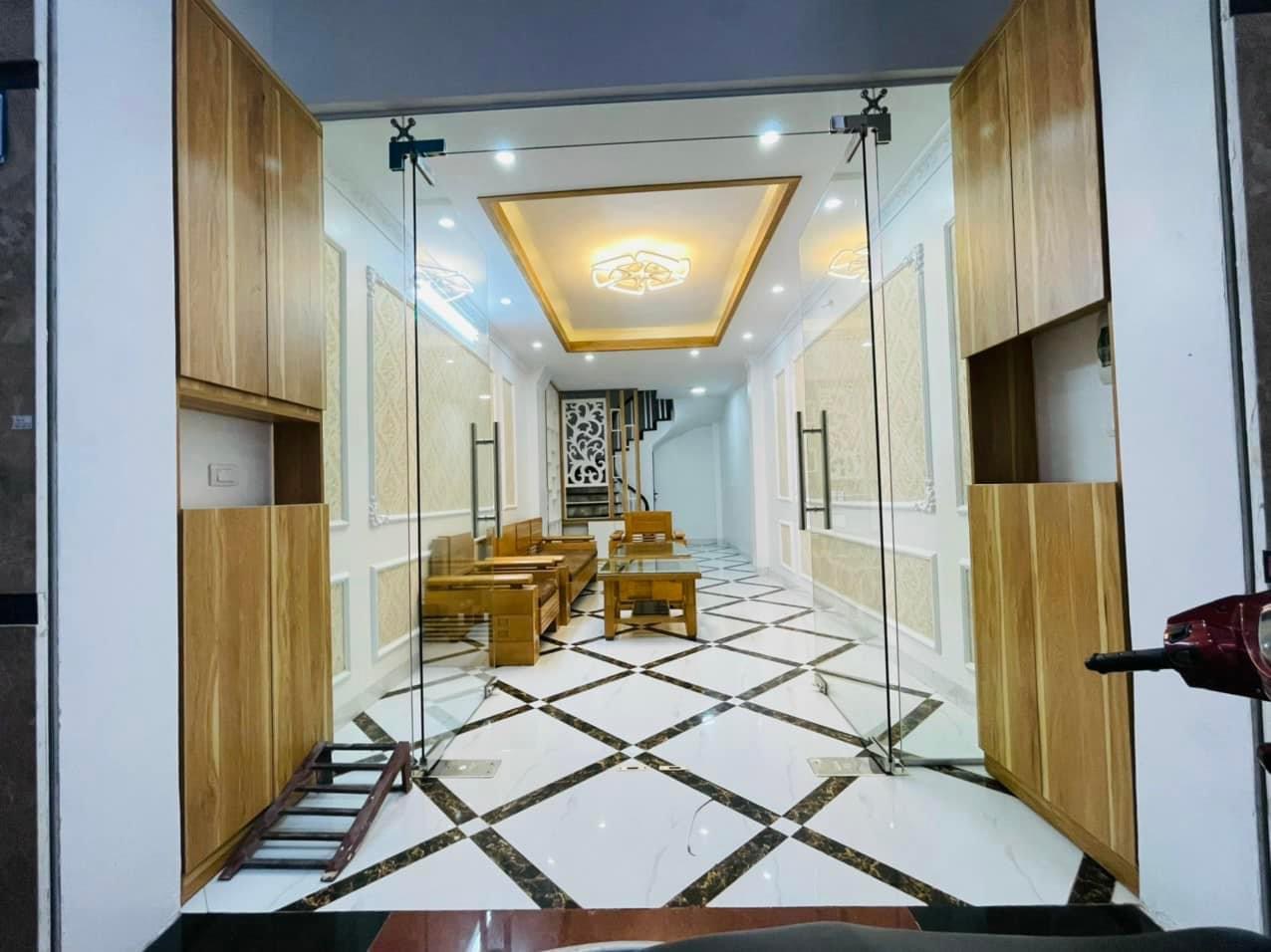 Bán Gấp Nhà Ngõ 91 Tân Ấp, nhà đẹp ở luôn không phải sửa chữa