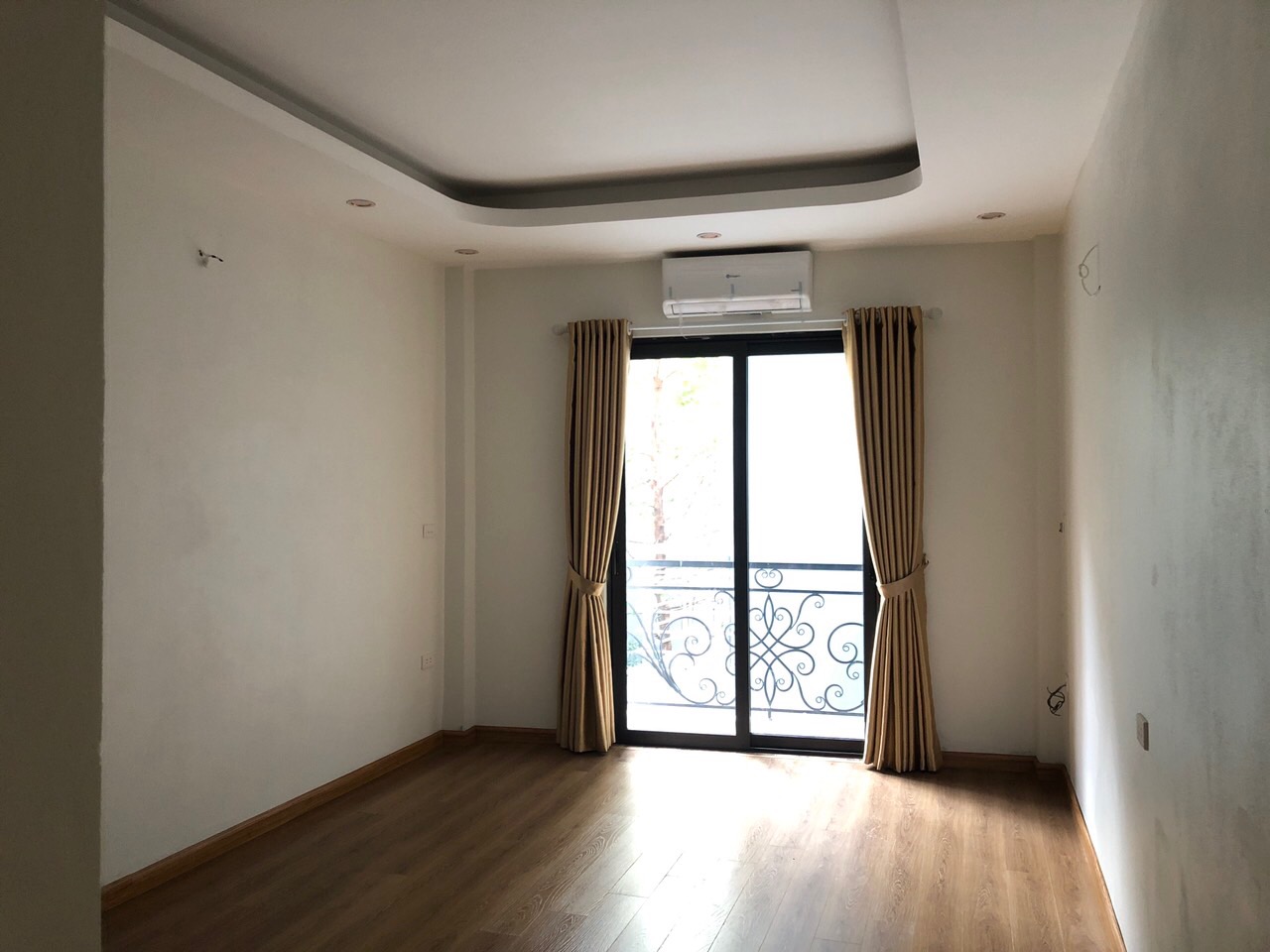 Bán nhà ngõ 2 Cầu Bươu, Thanh Trì, Dt:31m2, 5 tầng