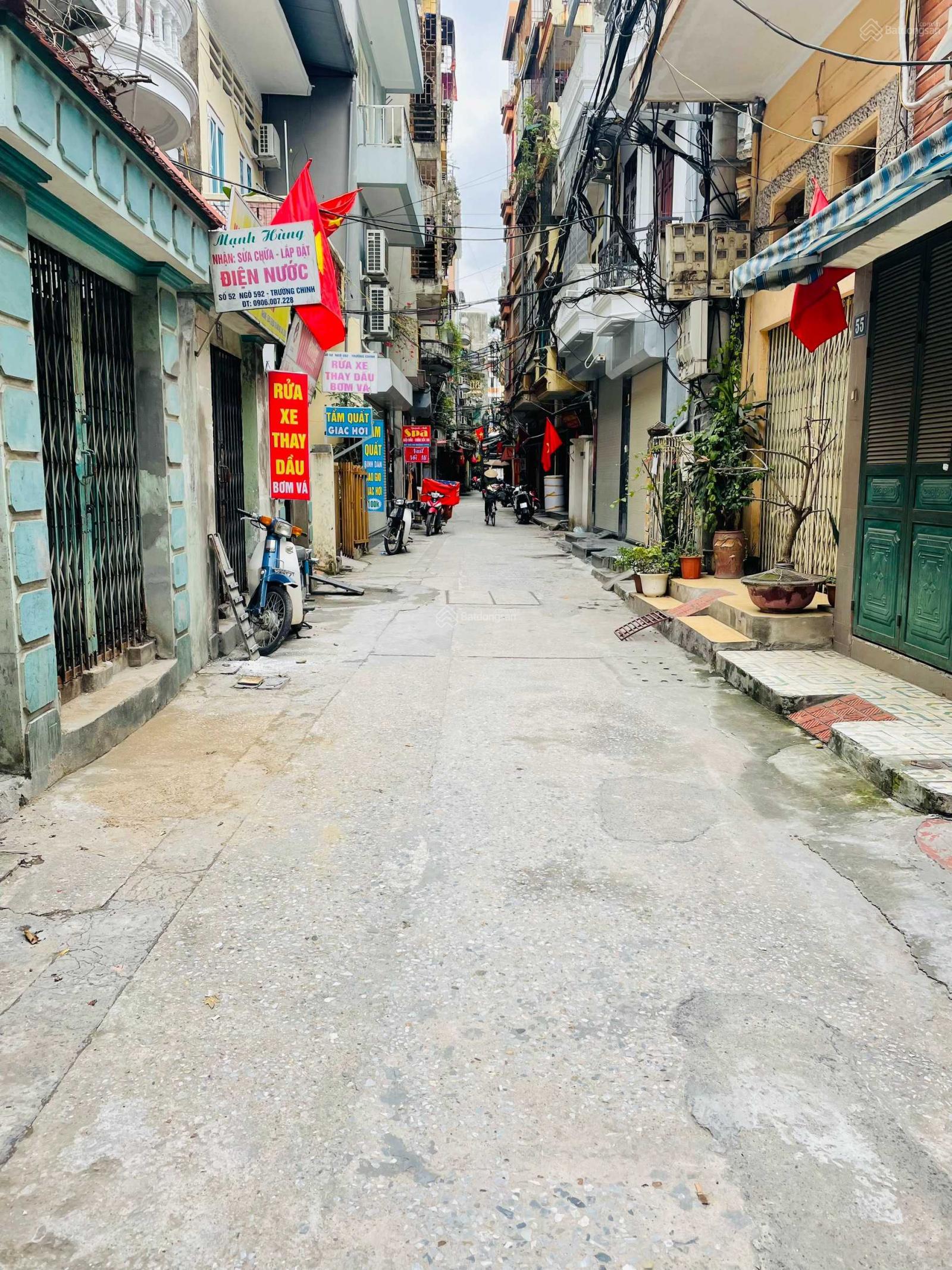 Bán nhà Trường Chinh ngõ ô tô, 2 thoáng, 4 tầng giá 6.9 tỷ