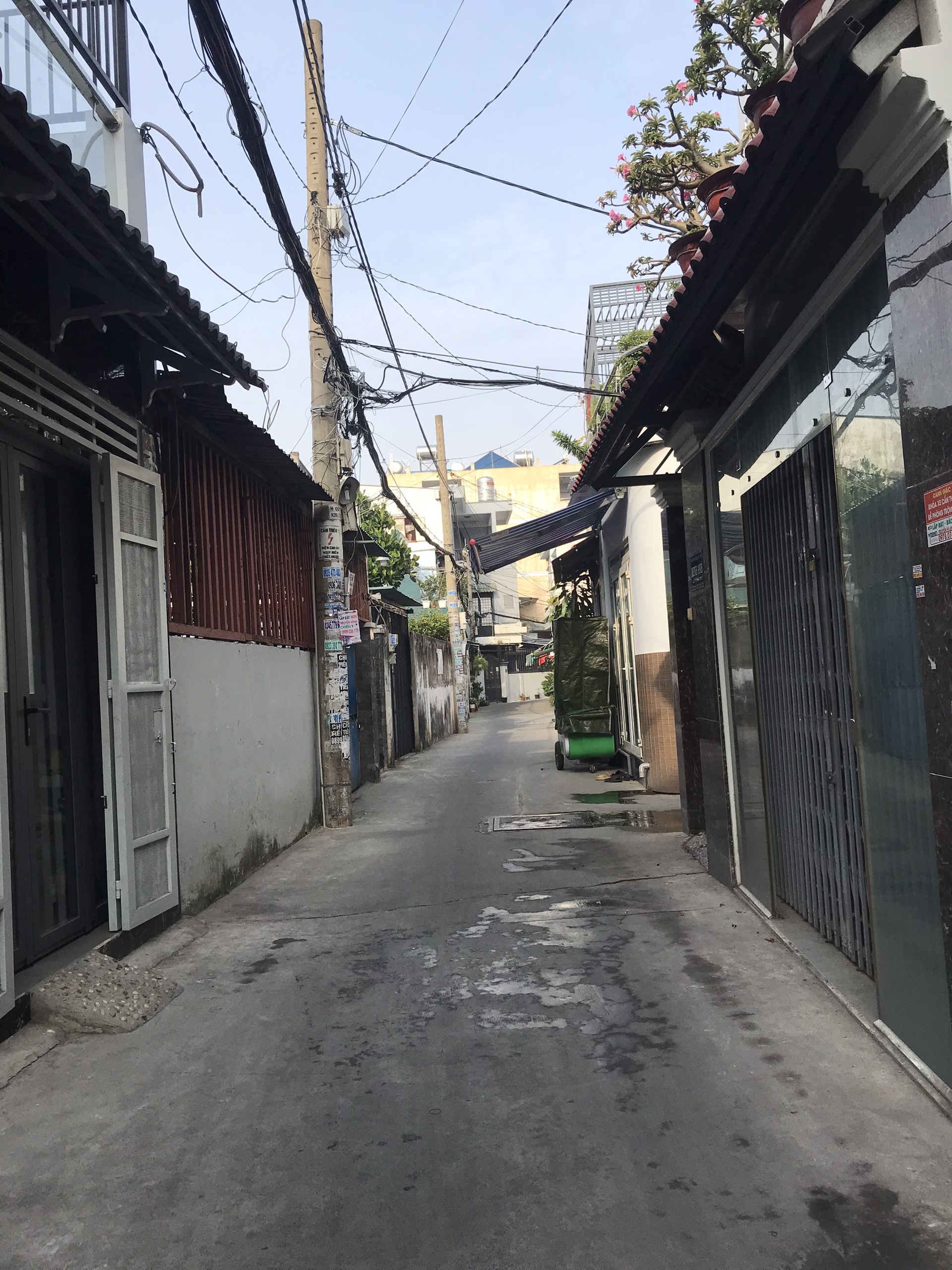 HẺM THẦN TÀI - CHỈ NHỈNH 2 TỶ - NHÀ 2 LẦU 44M2 - QUANG TRUNG