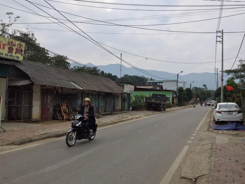 Em cần bán thổ đất gần khu ngã tư bệnh viện mới Huyện Mường Ảng.