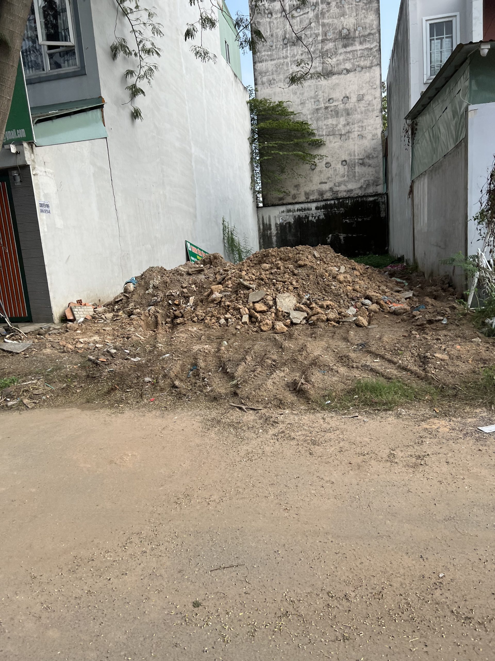 Cần bán gấp đất MT đường Ngô Đức Kế, p12, Bình Thạnh, 80m2, Giá 2.8 tỷ, sổ hồng riêng, thổ cư 100%