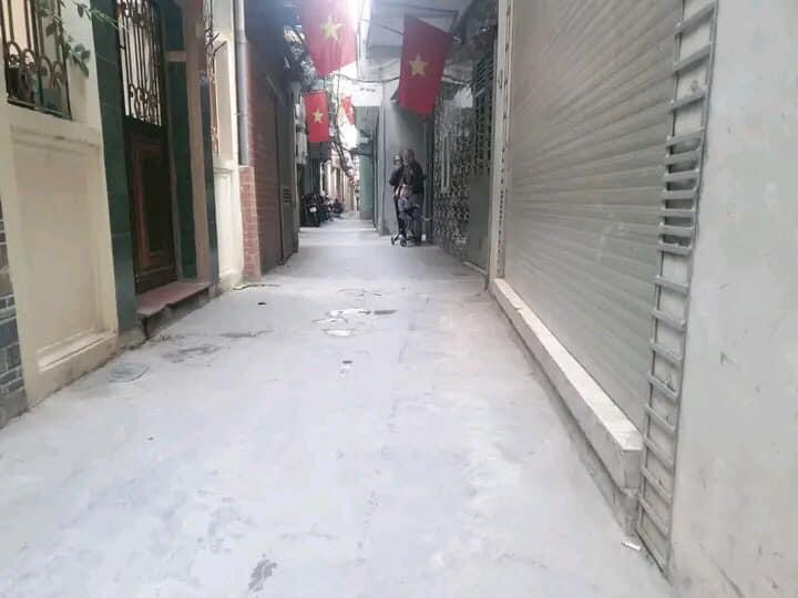 Bán nhà Trương Định,Hai Bà Trưng ngõ thông rộng đẹp về ở luôn.