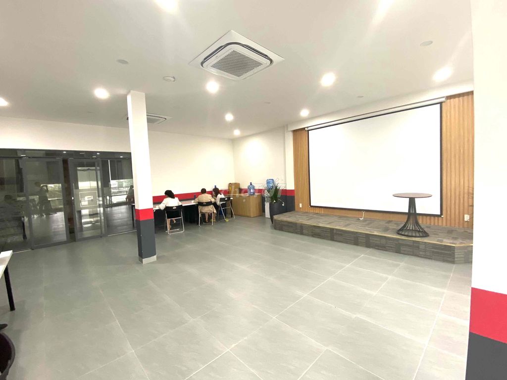 120m2