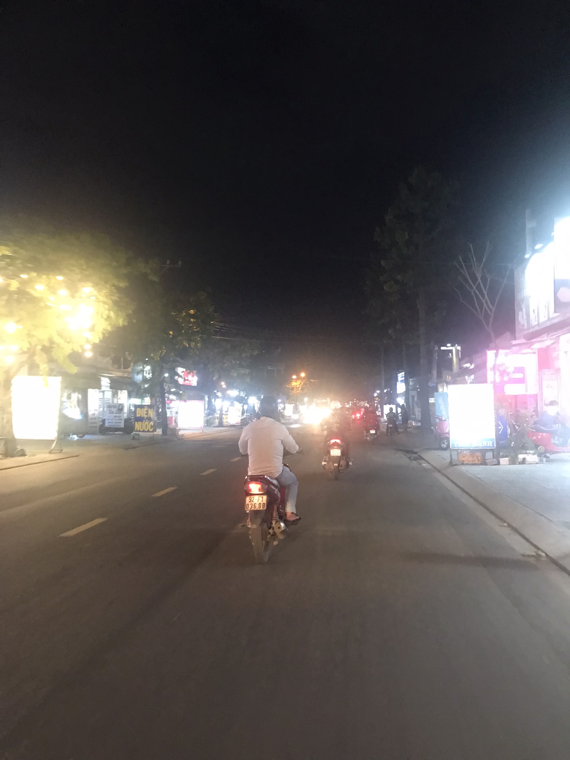 CHỈ 5.699 TỶ - NHÀ HƠN 100M2 - HẺM XE HƠI - THỐNG NHẤT