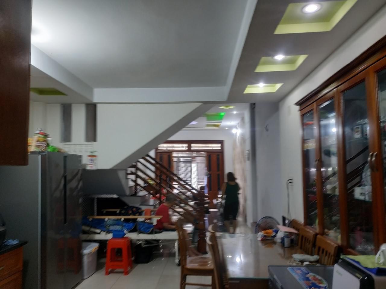 Bán Nhà 3 Tầng Ngang Hơn 5m - 60m2 - Huỳnh Tấn Phát Quận 7 - Giá Chỉ 5 Tỷ Hơn