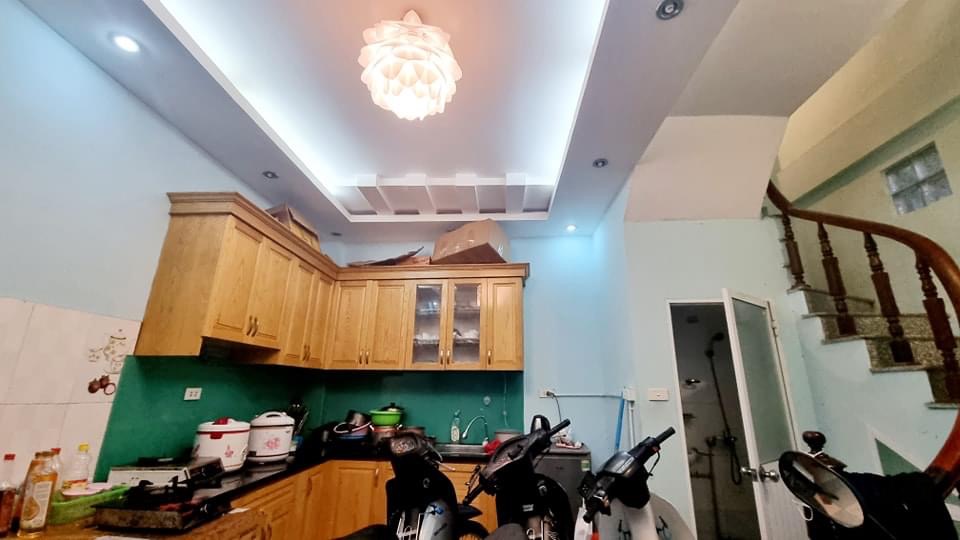 Chỉ 2,6 tỷ có ngay nhà Đê Tô Hoàng 23 m -4 tầng cách phố vài bước chân , giao thông thuận tiện