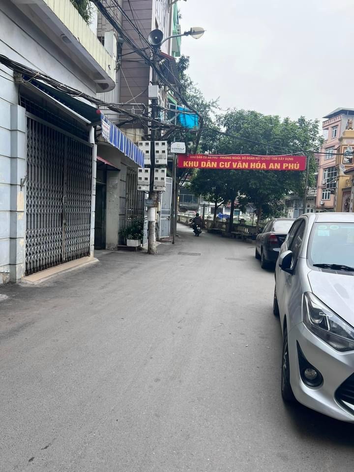 View Hồ Lộng Gió_Mặt Tiền Rộng _ Dân Trí Cao_Ô Tô Kinh Doanh_60m2 _9,5 Tỷ_0965283789