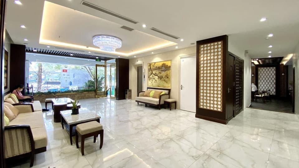 Bán toà nhà 72m x 7 tầng, thang máy, ô tô tránh, kinh doanh, tặng full nội thất nhập khẩu.