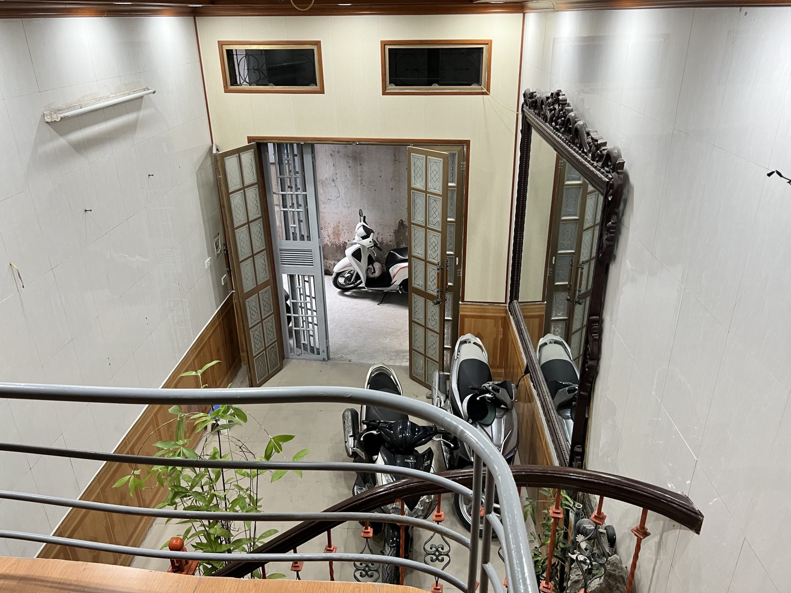 Bán Nhà Riêng Tại Chợ Khâm Thiên, Phường Trung Phụng, 6 tầng, Dt 28M2 Chỉ 3 Tỷ