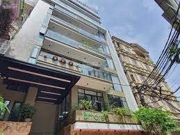 Bán toà Apartment phố Đặng Thai Mai DT 156m 8 tầng MT 8m doanh thu 2,3 tỷ/1 năm giá 30 tỷ