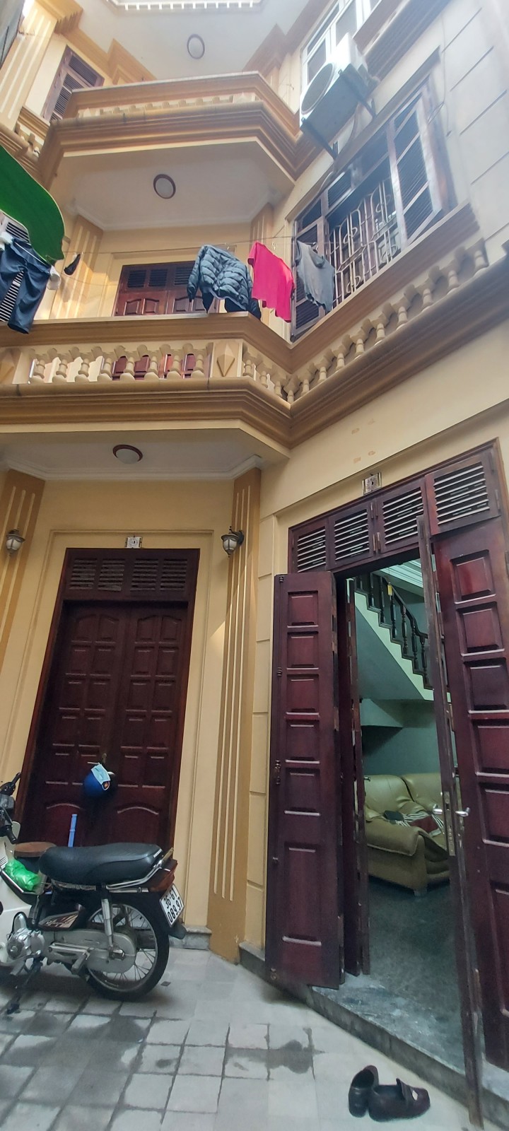 Bán nhà ngõ 13X Nguyễn Văn Cừ -Long Biên 77m2 mặt tiền 8,1 m 8 tỷ nhà đẹp sang trọng