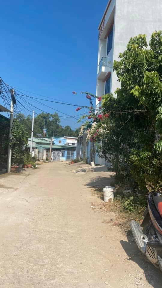 Bán nhà 2 tầng tại xã Thanh Nưa, huyện Điện Biên