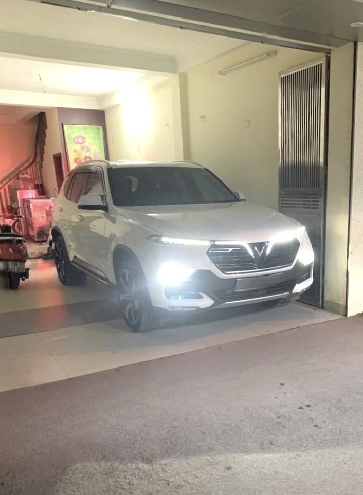 Bán nhà Nguyễn Khánh Toàn Cầu Giấy 70m2 6Tầng-Lô góc kinh doanh-Ô tô đỗ trong nhà chỉ 10.9tỷ